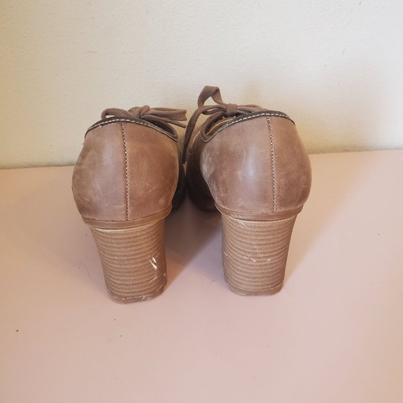 Skechers Brown Leather 7.5 Chunky 90s Y2K Heels Pumps Moc Toe Lace Up Oxfords - Picture 2 of 9